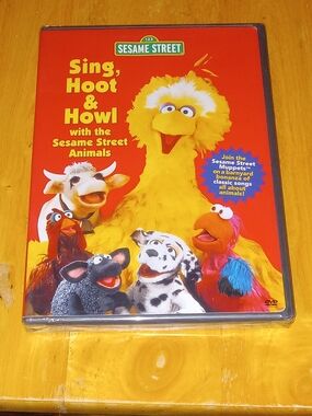 Sesame Street Sing, Hoot & Howl DVD - Red and Yellow Cover